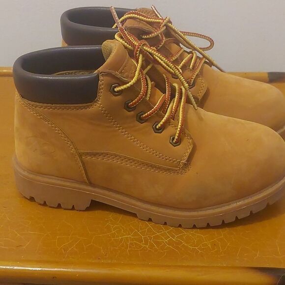 MOUNTAIN GEAR hiking boots - Picture 1 of 6